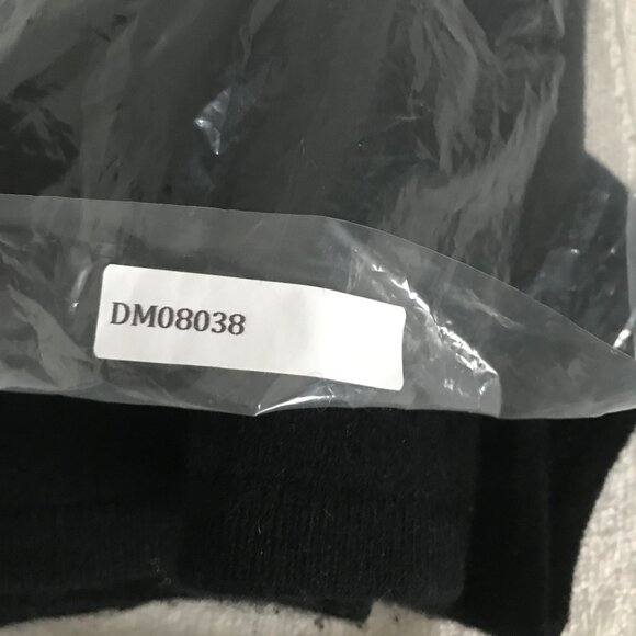 NEIMAN MARCUS WOMENS SWEATER 100% CASHMERE BLACK PULLOVER LARGE - Picture 8 of 8